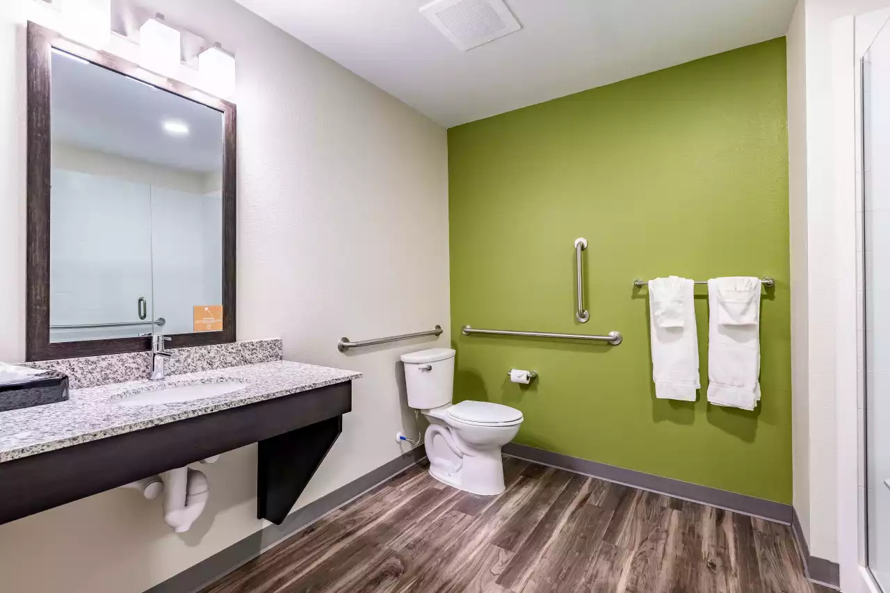 one-br-king-accessible-5